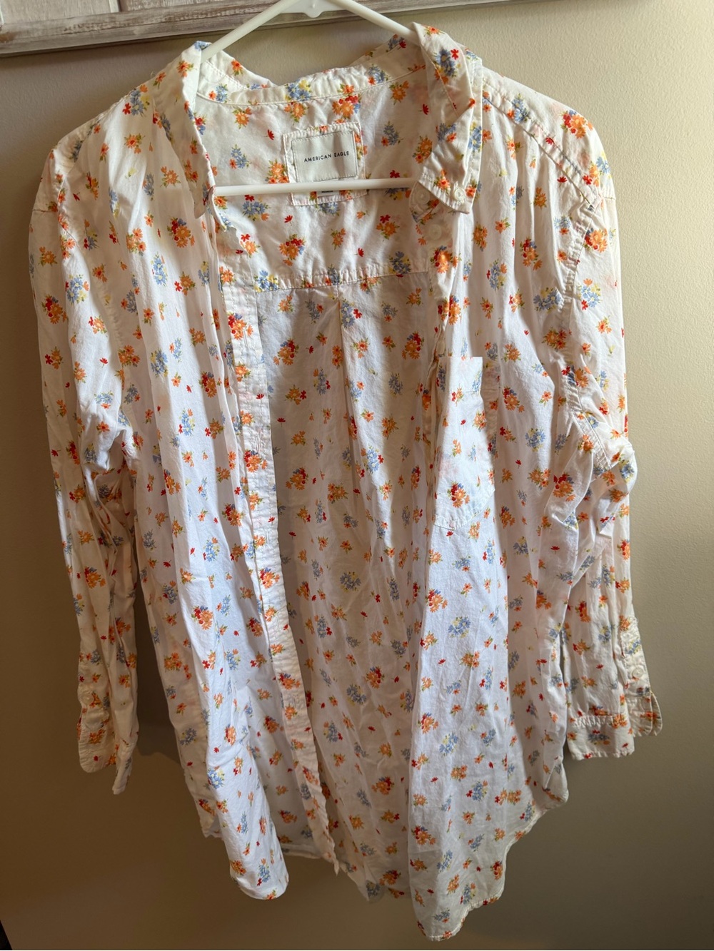 American Eagle Outfitters White Floral Shirt with Orange & Blue Blooms
